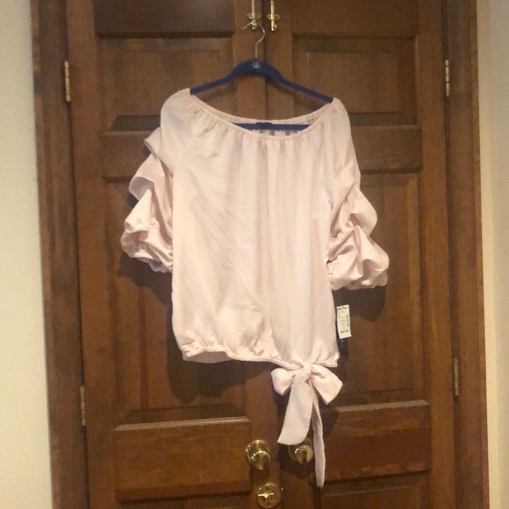 Light pink satin Prelude puffy sleeve gathering tie at waist never worn